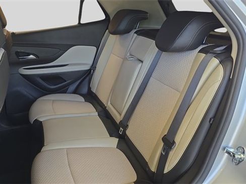 Used 2022 Buick Encore Preferred w/ Safety Package image 18