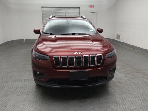 Used 2019 Jeep Cherokee Latitude Plus w/ Cold Weather Group AWD/4WD image 14