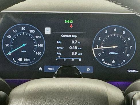 Used 2024 Hyundai Santa Fe Calligraphy FWD image 2