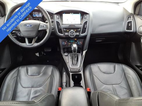 Used 2017 Ford Focus Titanium image 12