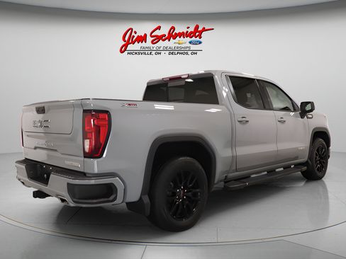 Used 2024 GMC Sierra 1500 Elevation w/ Elevation Premium Package AWD/4WD image 6