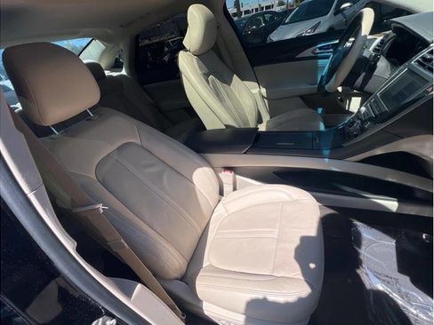 Used 2017 Lincoln MKZ Reserve FWD image 22