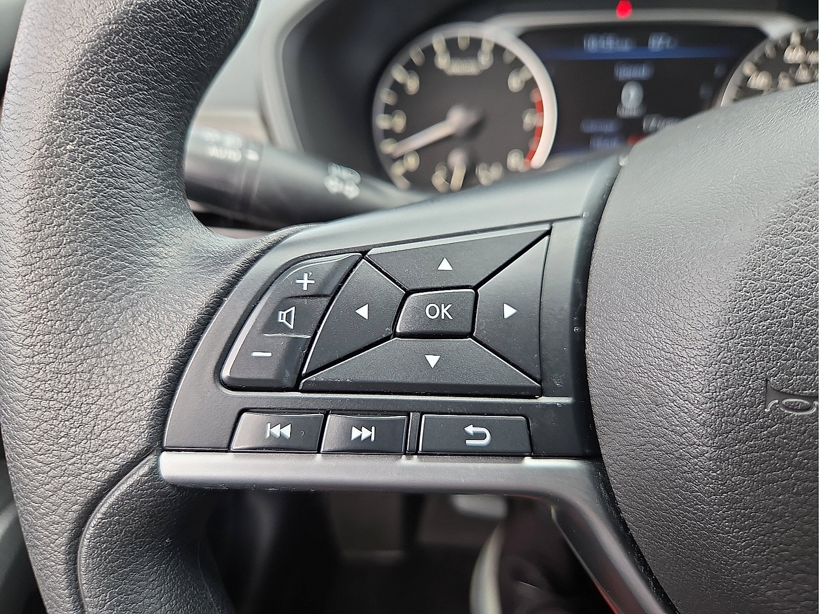 Used 2025 Nissan Altima 2.5 SV w/ SV Special Edition Package FWD image 18