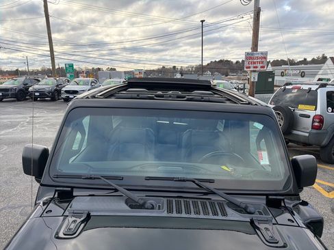 Certified 2022 Jeep Wrangler Unlimited Sahara 4xe w/ Cold Weather Group image 25