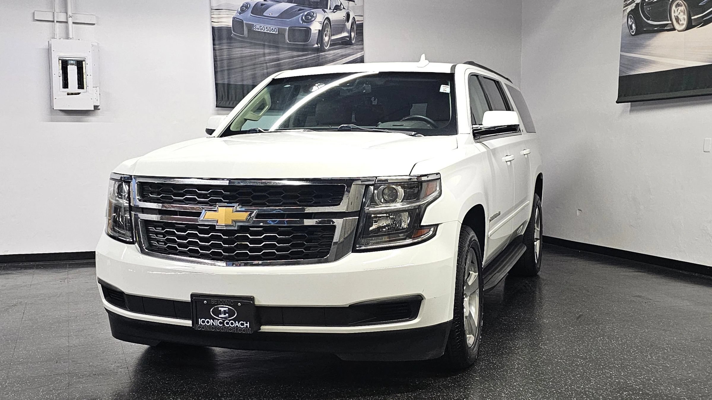 Used 2018 Chevrolet Suburban LT AWD/4WD image 20