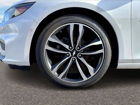 Used 2016 Chevrolet Malibu Premier w/ Driver Confidence Package II image 24