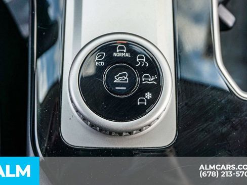 Used 2025 Mitsubishi Outlander SE FWD image 46
