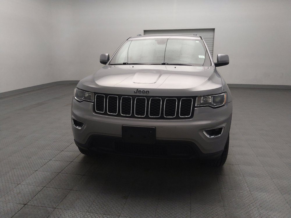 Used 2020 Jeep Grand Cherokee Laredo AWD/4WD image 15