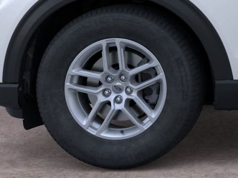 New 2026 Ford Explorer Active RWD image 19