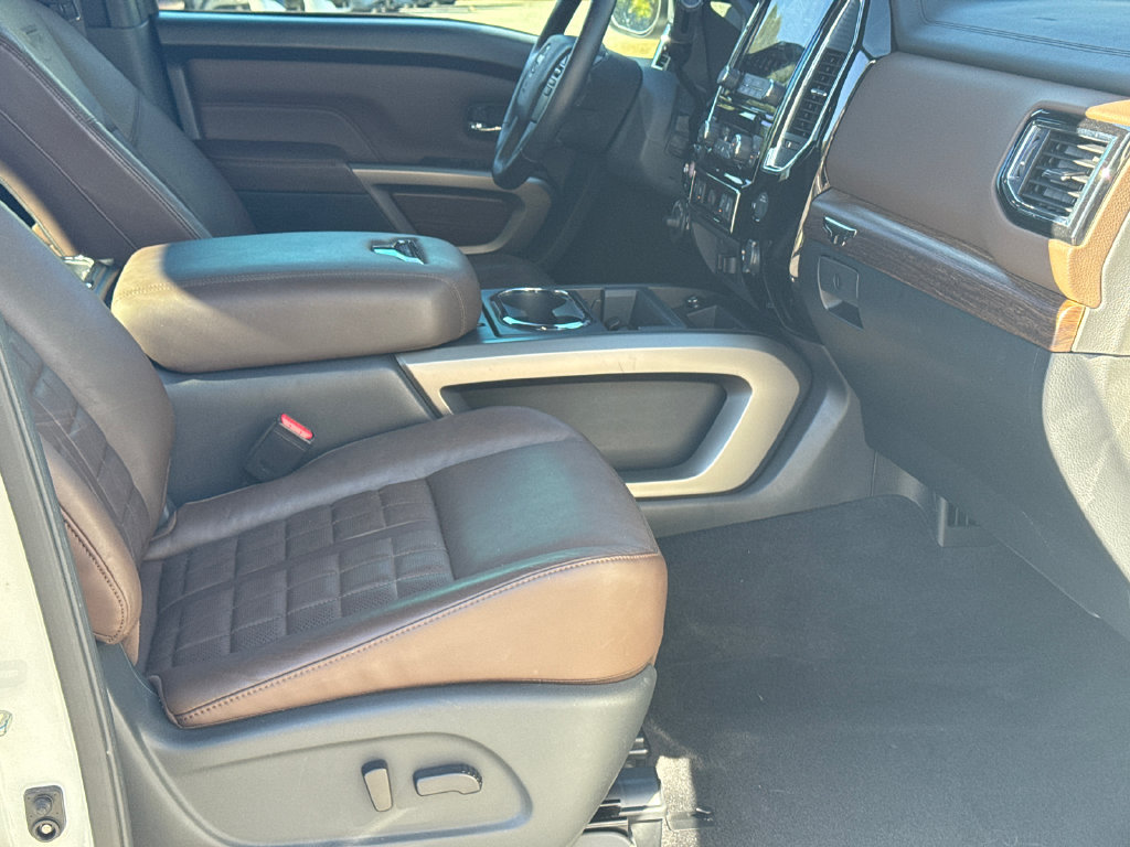 Certified 2024 Nissan Titan Platinum Reserve w/ Moonroof Package AWD/4WD image 16