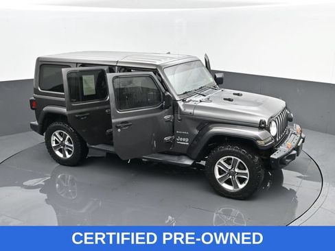 Used 2019 Jeep Wrangler Unlimited Sahara w/ Cold Weather Group AWD/4WD image 26