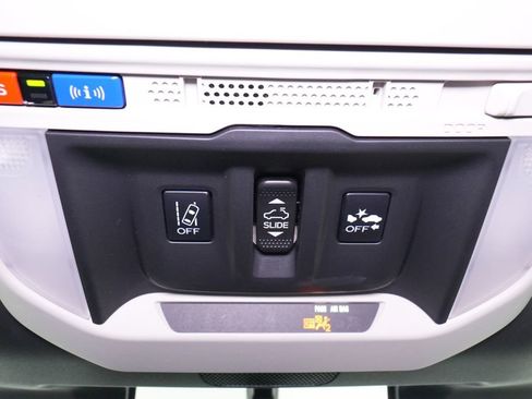 Used 2024 Subaru Forester Touring w/ POP Package 3 AWD/4WD image 45