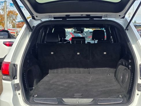 Used 2018 Jeep Grand Cherokee High Altitude image 24