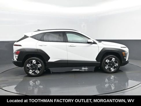 Used 2025 Hyundai Kona SEL image 4