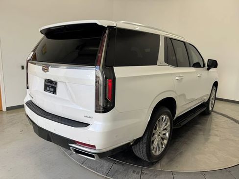 Used 2022 Cadillac Escalade Premium Luxury image 30