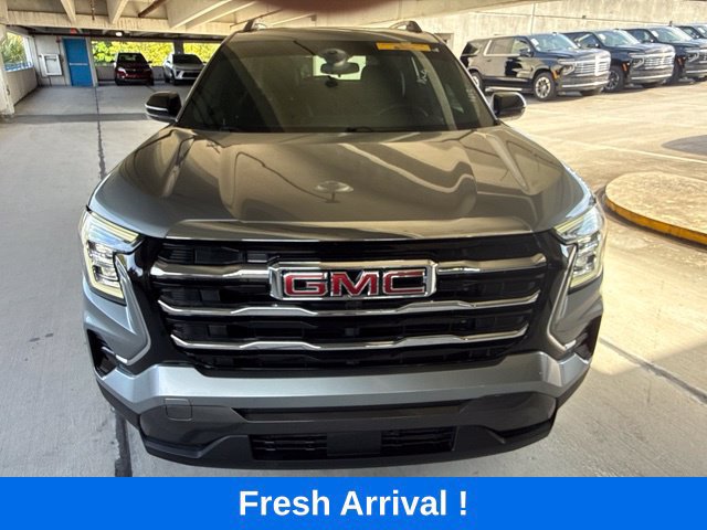 Used 2025 GMC Terrain Elevation w/ Elevation Premium Package AWD/4WD image 17