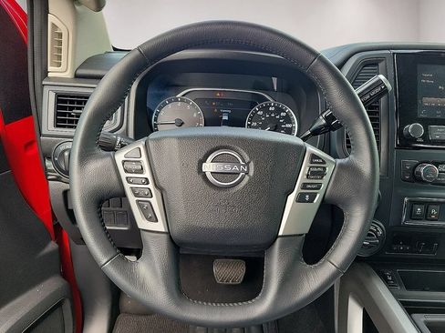 Used 2024 Nissan Titan SV w/ SV Convenience Package AWD/4WD image 19