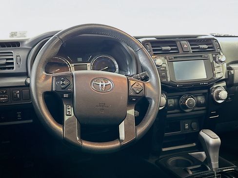 Used 2019 Toyota 4Runner TRD Off-Road Premium image 17