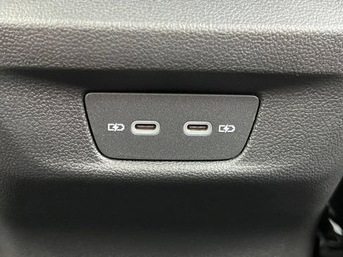 New 2026 Volkswagen Tiguan SE R-Line AWD/4WD image 36