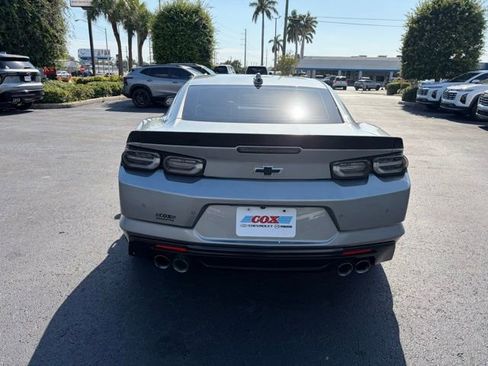 Used 2023 Chevrolet Camaro SS RWD image 5