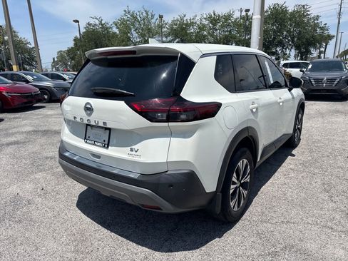 Used 2021 Nissan Rogue SV FWD image 6