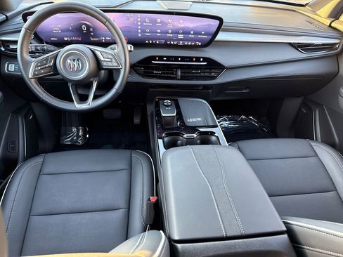 Used 2025 Buick Enclave Preferred image 18