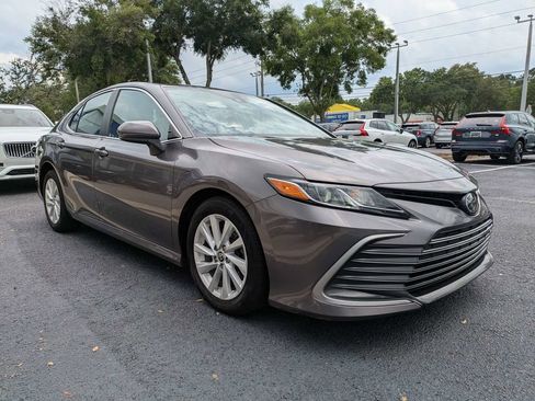 Used 2022 Toyota Camry LE FWD image 8