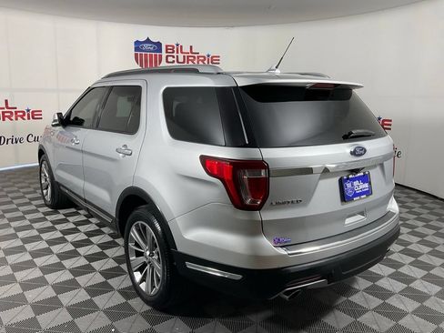 Used 2018 Ford Explorer Limited FWD image 5
