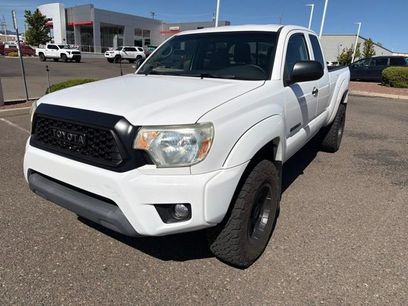 Used 2014 Toyota Tacoma 4x4 Access Cab V6 w/ SR5 Package