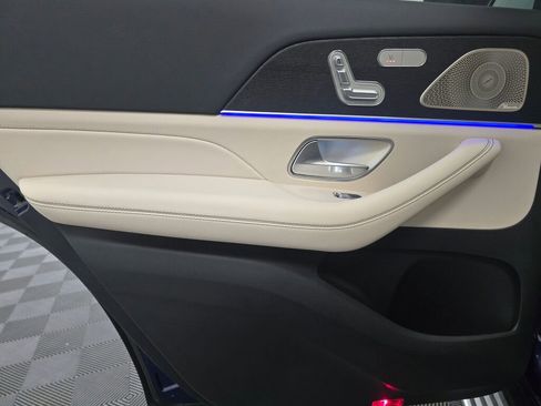 New 2026 Mercedes-Benz GLS 450 4MATIC image 21