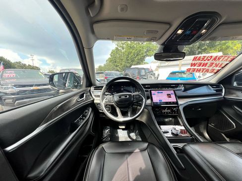 Used 2024 Jeep Grand Cherokee Limited 4xe image 27