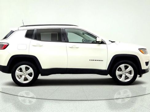 Used 2020 Jeep Compass Latitude w/ Popular Equipment Group AWD/4WD image 4