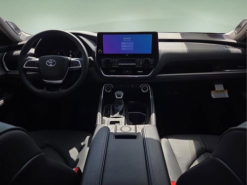 New 2026 Toyota Grand Highlander FWD image 16
