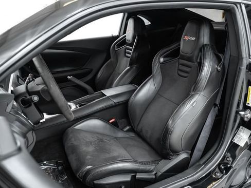 Used 2015 Chevrolet Camaro Z/28 image 23