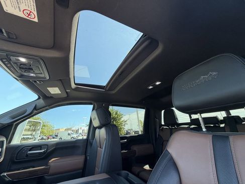 Used 2021 Chevrolet Silverado 2500 High Country w/ Z71 Off-Road Package image 24