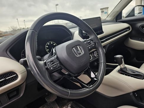 Used 2024 Honda HR-V EX-L image 9