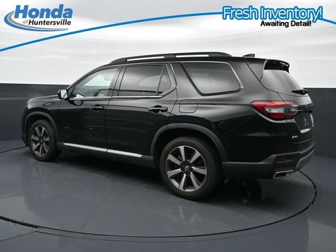 Used 2023 Honda Pilot Elite image 7