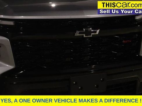 Used 2025 Chevrolet Traverse RS w/ LPO, Cargo Package FWD image 12