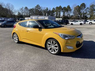 Used 2012 Hyundai Veloster w/ Style Pkg video 2