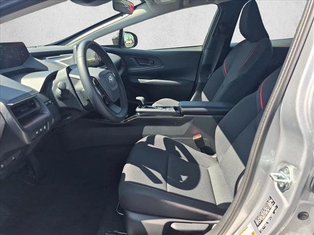 Used 2026 Toyota Prius Plug-In Hybrid FWD image 16
