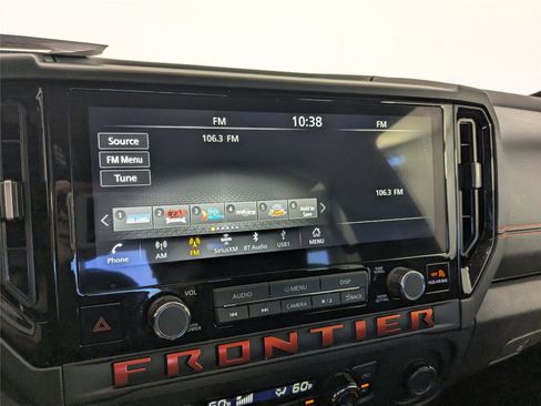 Used 2025 Nissan Frontier PRO-4X w/ Pro Convenience Package image 15