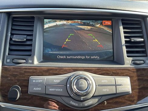 Used 2020 Nissan Armada SV image 22