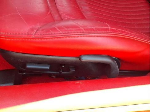 Used 2004 Chevrolet Corvette Convertible w/ Preferred Equipment Group RWD image 18