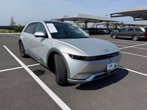 Certified 2024 Hyundai Ioniq 5 Limited RWD image 3