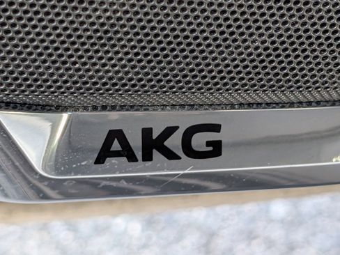 Used 2021 Cadillac Escalade ESV Premium Luxury w/ Performance Package image 24