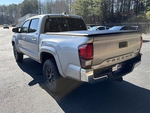 Used 2021 Toyota Tacoma SR5 image 5
