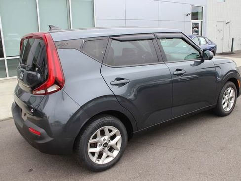 Used 2020 Kia Soul S FWD image 25