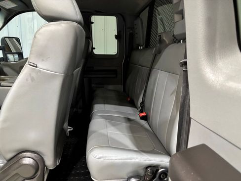 Used 2013 Ford F250 XL w/ Skid Plate Pkg image 13