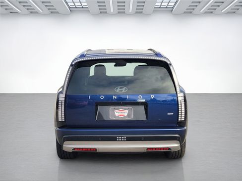 New 2026 Hyundai Ioniq 9 SEL image 5