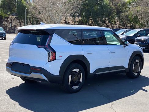 New 2026 Kia EV9 Light image 3